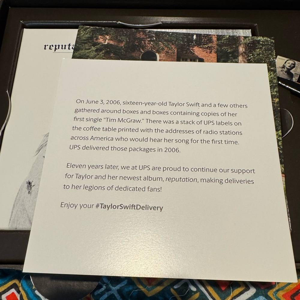 Taylor Swift Reputation UPS Truck Box Set - Picture 5 of 5